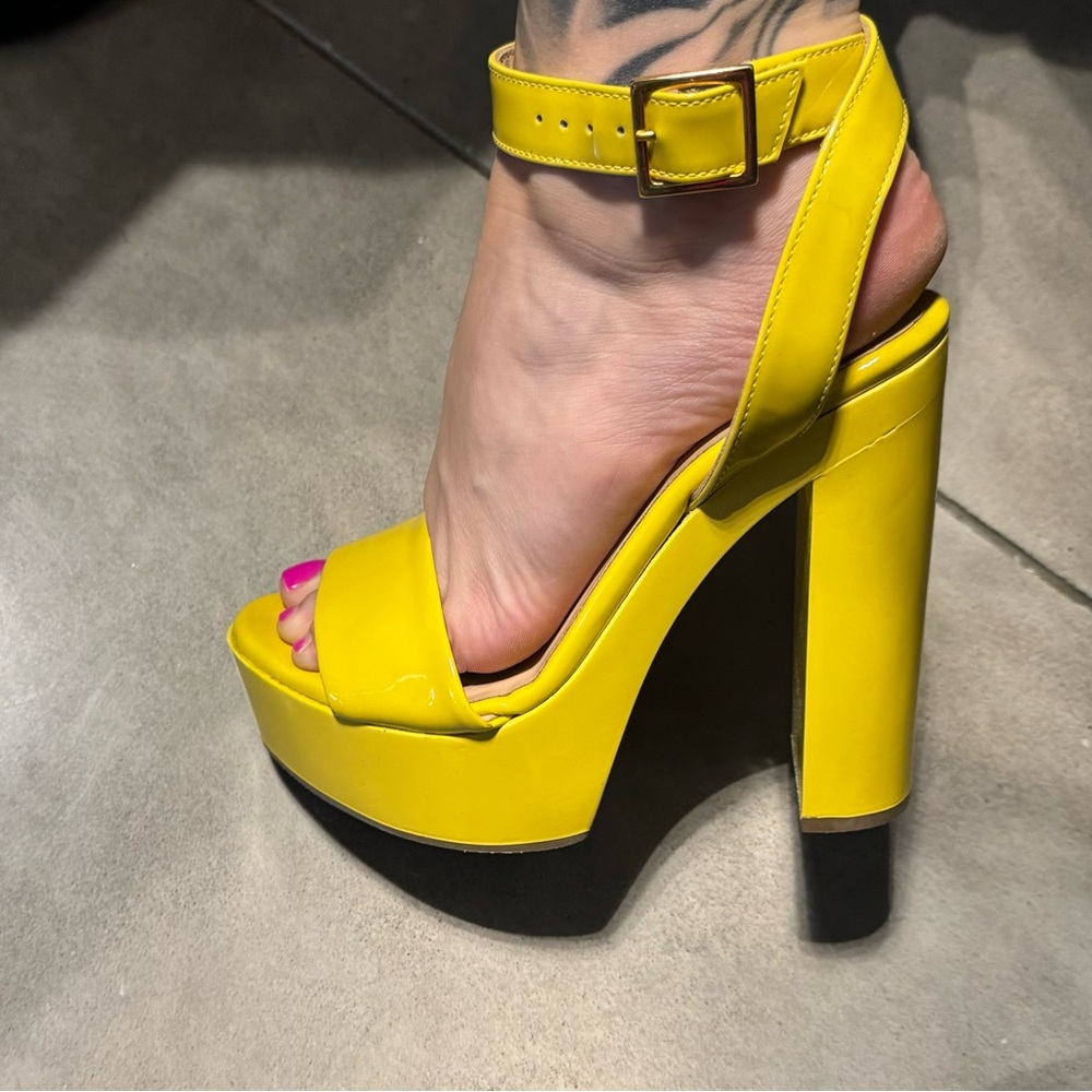 Mimosa heeled sandals